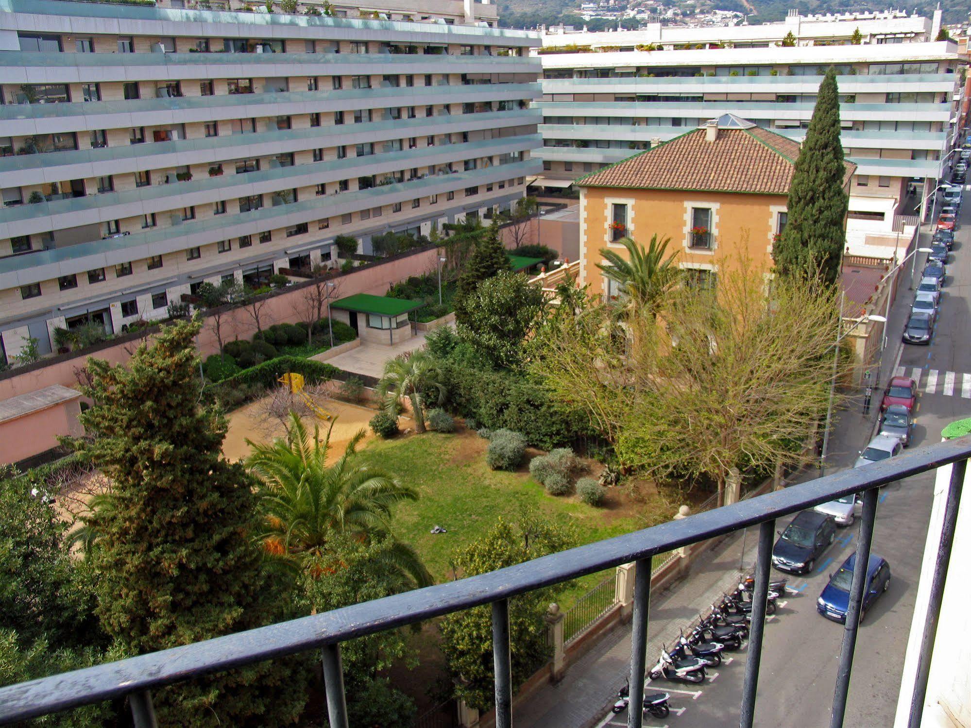 Hotel Pedralbes Барселона Горизонт фото