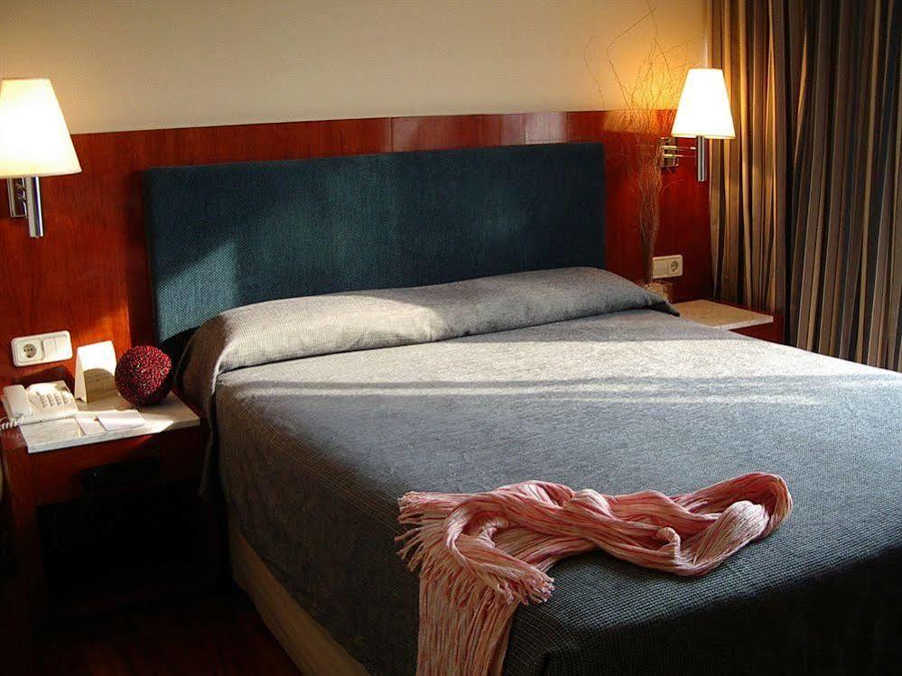 Hotel Pedralbes Барселона Экстерьер фото
